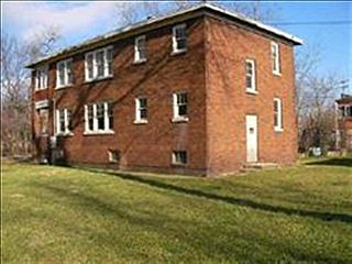 1st image of 533 Division Ct