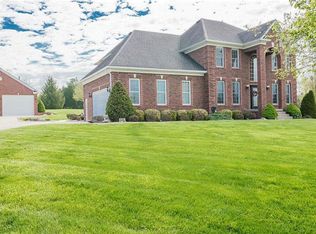 10030 Whispering Wind Dr, Greenville, IN 47124