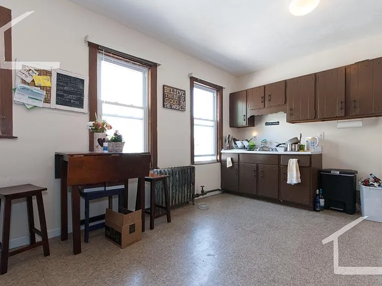65 Hobart St #A — Photo 4