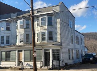 41 W Ridge St, Lansford, PA 18232