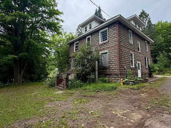 4th image of 21342 Royce Rd