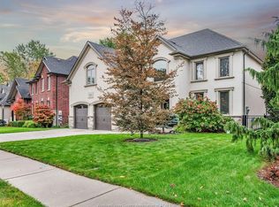 1255 Maple Ave, Lasalle, ON N9J 3Y6