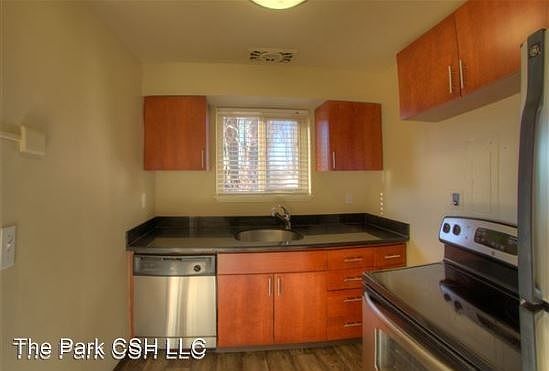 1st image of 1205 Queen Anne Ave N APT 001