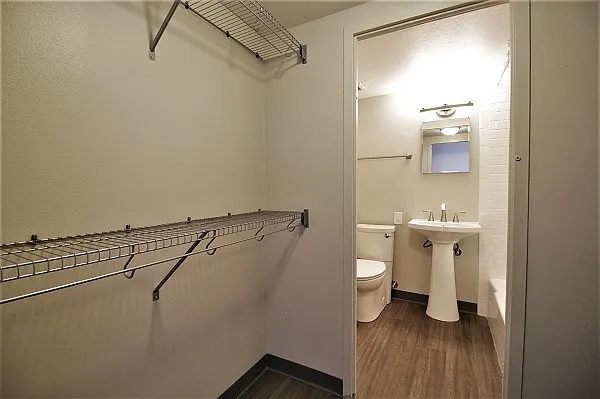 1671 N. Prospect Ave. — Photo 135