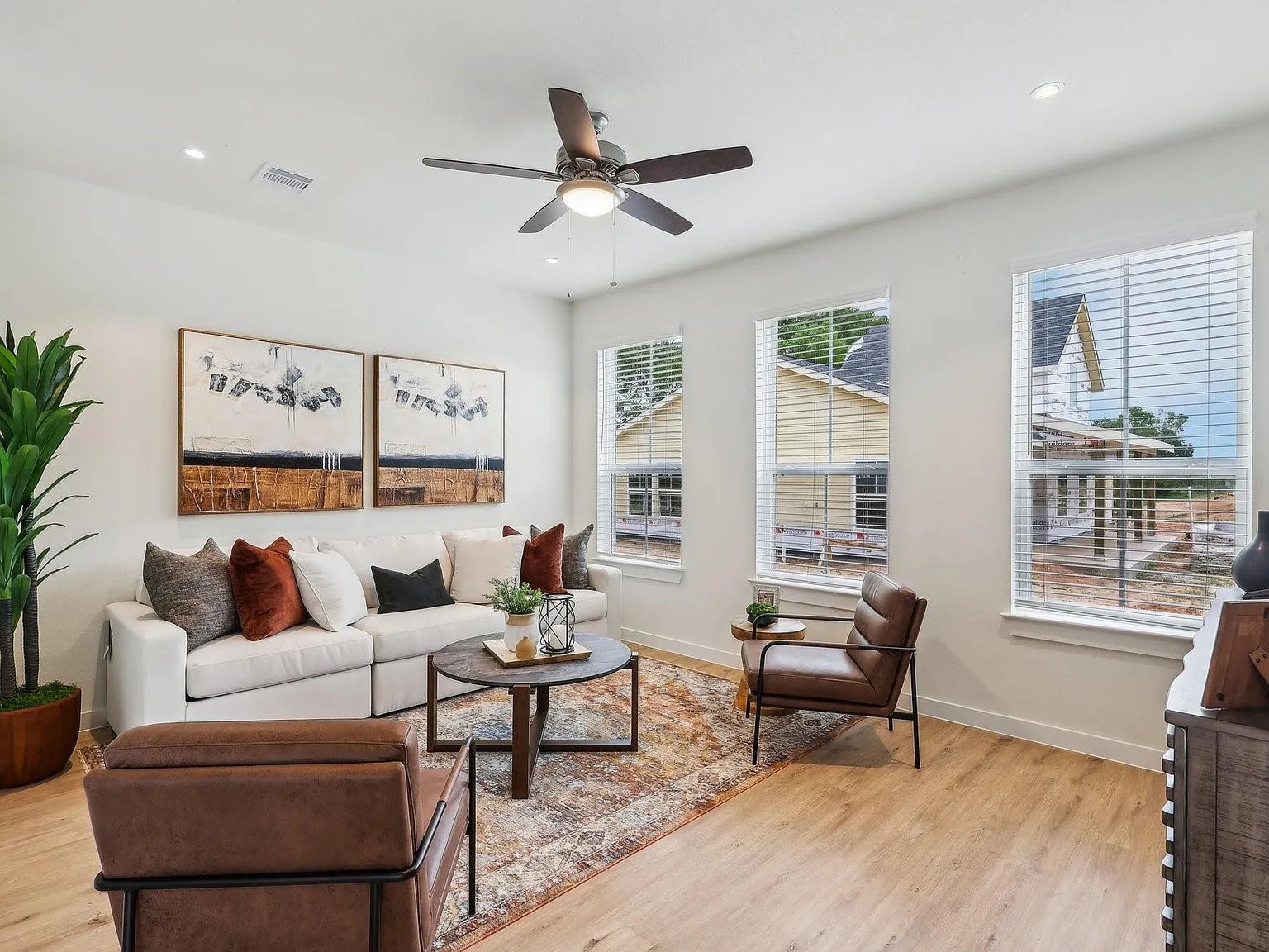 3 bed, 2.5 bath, 1655 sqft, $2,358 — Photo 1