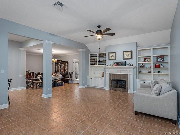 4th image of 175 Pecanwood Dr