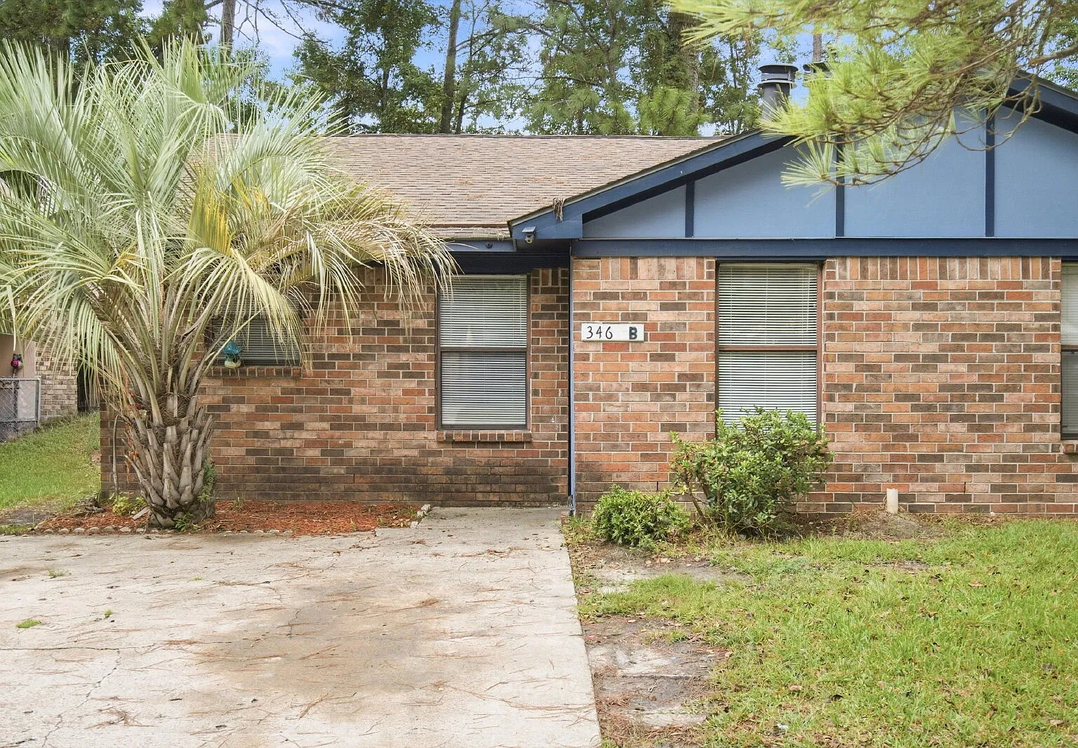 2 bed, 1.5 bath, 970 sqft, $1,400 — Photo 1