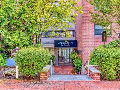 20 Canterbury Road #2A, Great Neck, NY, 11021