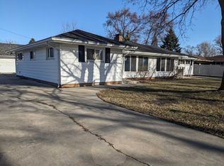 80/82 Cedar Dr, Bay City, MI 48708