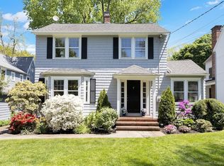 121 Holmes Ave, Darien, CT 06820