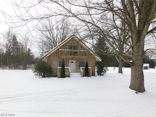 2515 Hayford Rd, Rock Creek, OH 44084