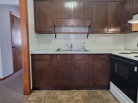 5th image of 52 Nelson Ave #2B