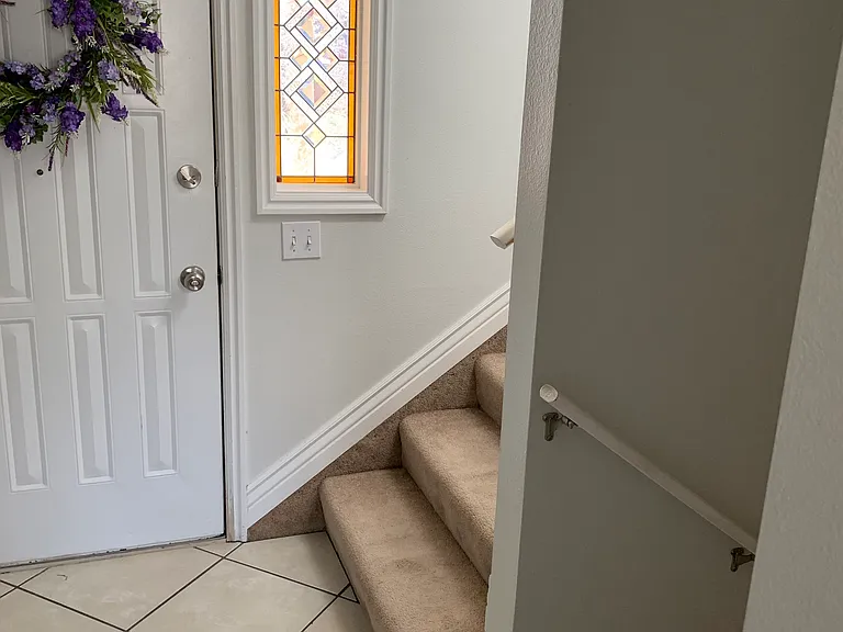 62 W 940 N — Photo 10