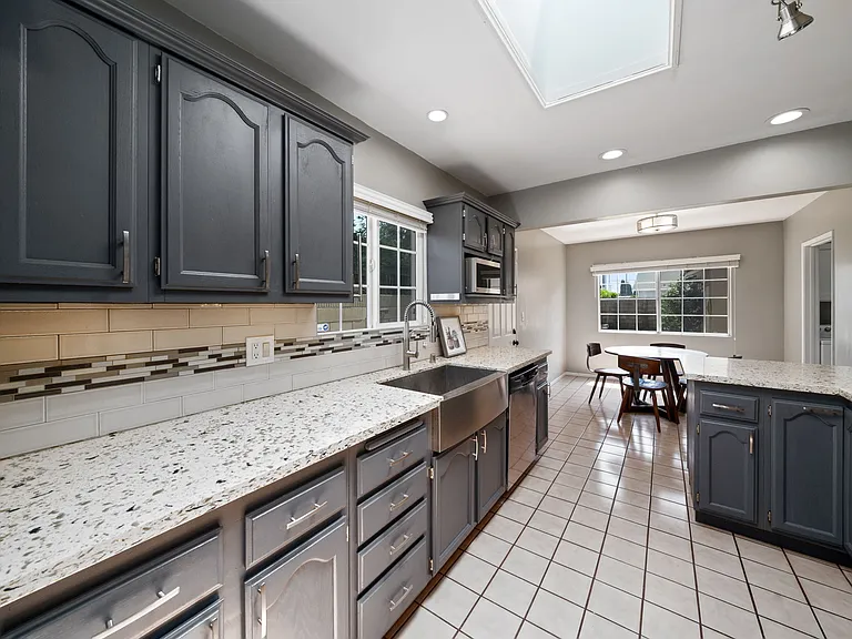 9310 Danby Ave — Photo 11