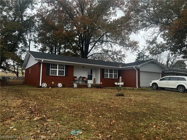 4306 Royal Oak Dr, Fort Smith, AR 72904