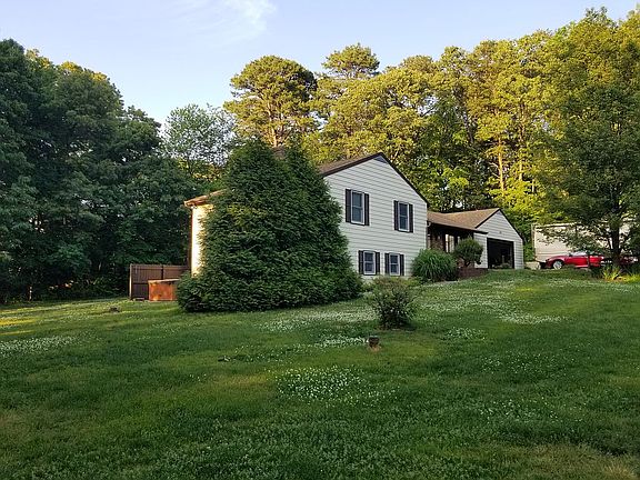 2nd image of 460 Shady Hill Ln