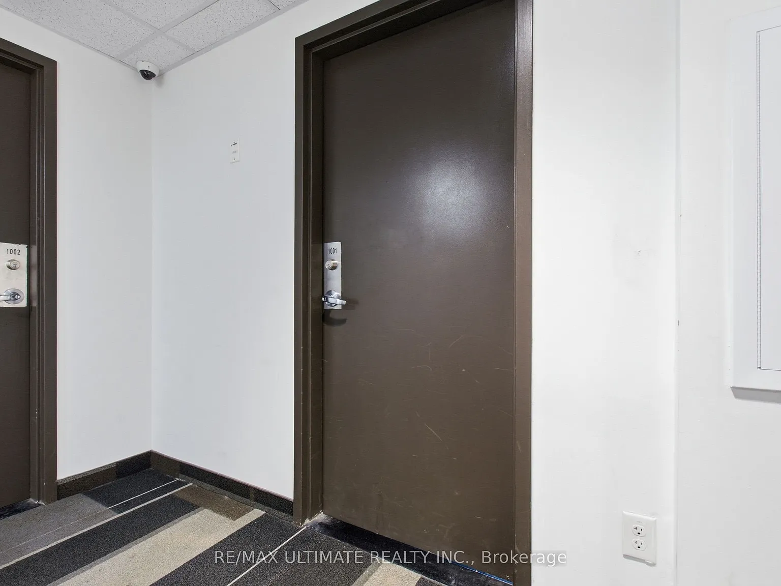 2 bed, $2,000 — Photo 4