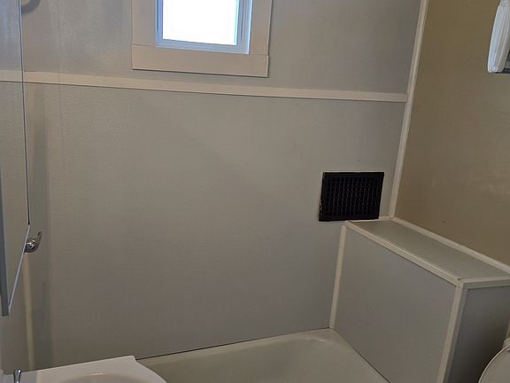 2nd image of 734 S 7th St #734