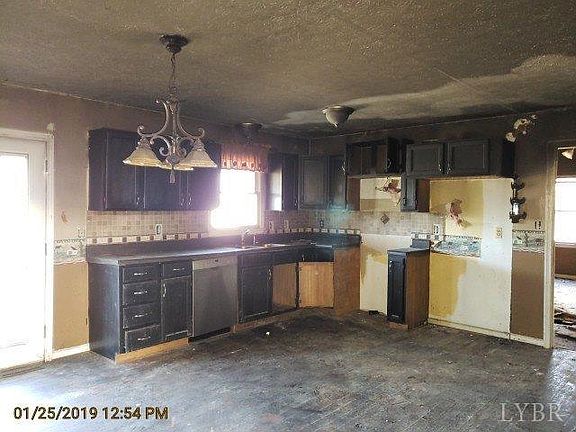 4th image of 3054 Glenwood Dr
