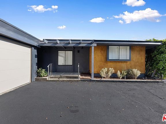 3rd image of 1492 Blue Jay Way