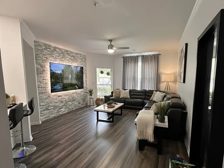 10019 Courtney Palms Blvd #1 — Photo 5