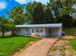 120 Regent Cir, Oak Ridge, TN 37830