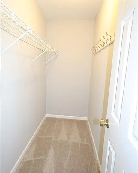 1359 Oakengate Dr — Photo 36
