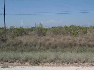 458 Live Oak Ln, Rockport, TX 78382