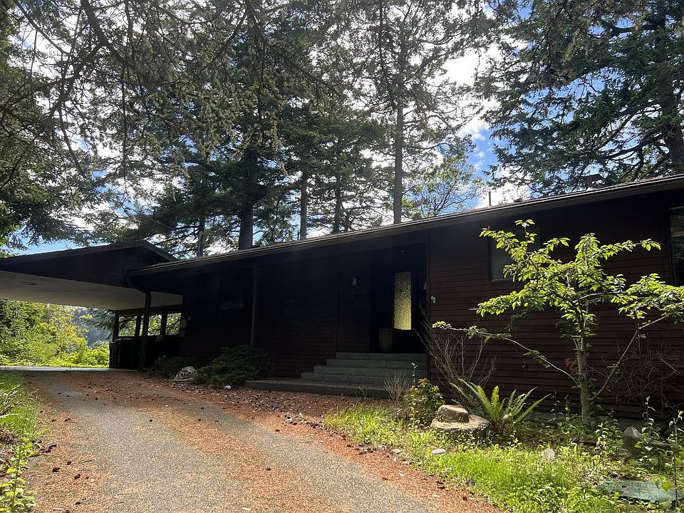 1st image of 12724 Marine Dr #0