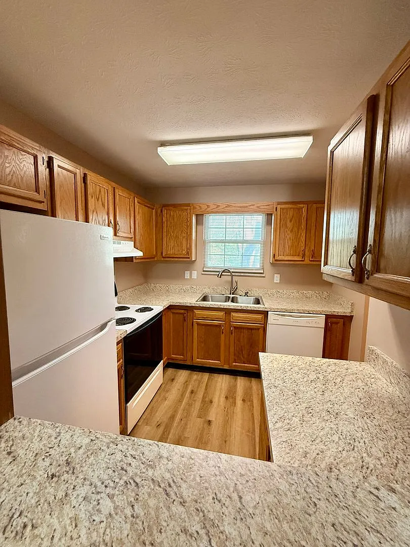 4551 Wilmington Pike — Photo 2