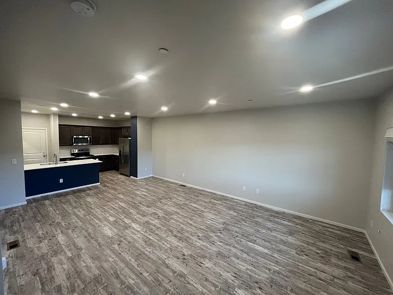 2720 Barnstormer St #5 — Photo 6