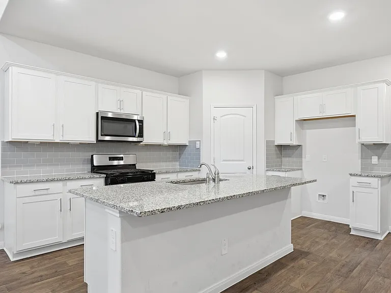 129 Briggs Ln — Photo 7
