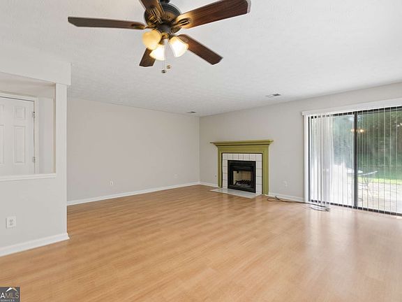 2nd image of 5013 Village Green Way
