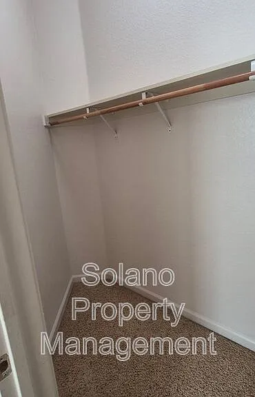 1085 Crystal Springs Dr — Photo 21