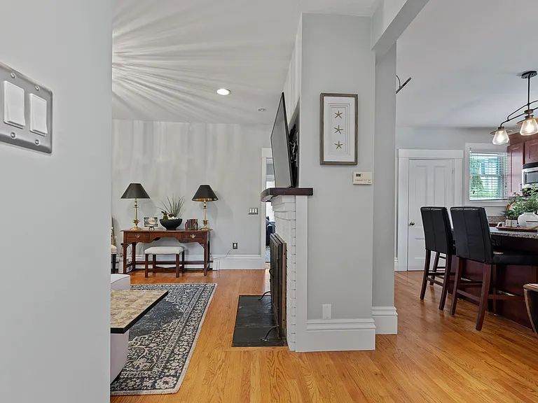 13 Saint James St #1 — Photo 2