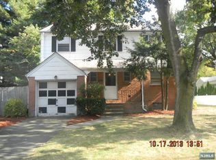 1253 River Rd, Teaneck, NJ 07666