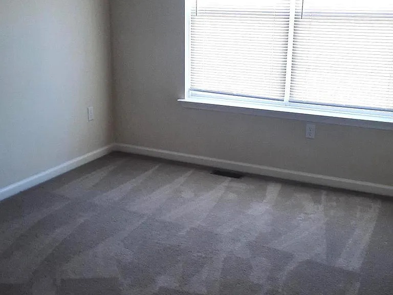 921 Admirals Quay Dr — Photo 11
