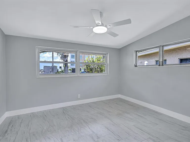 325 Capri Blvd — Photo 66