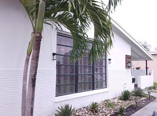 7561 Tropicana St, Hollywood, FL 33023
