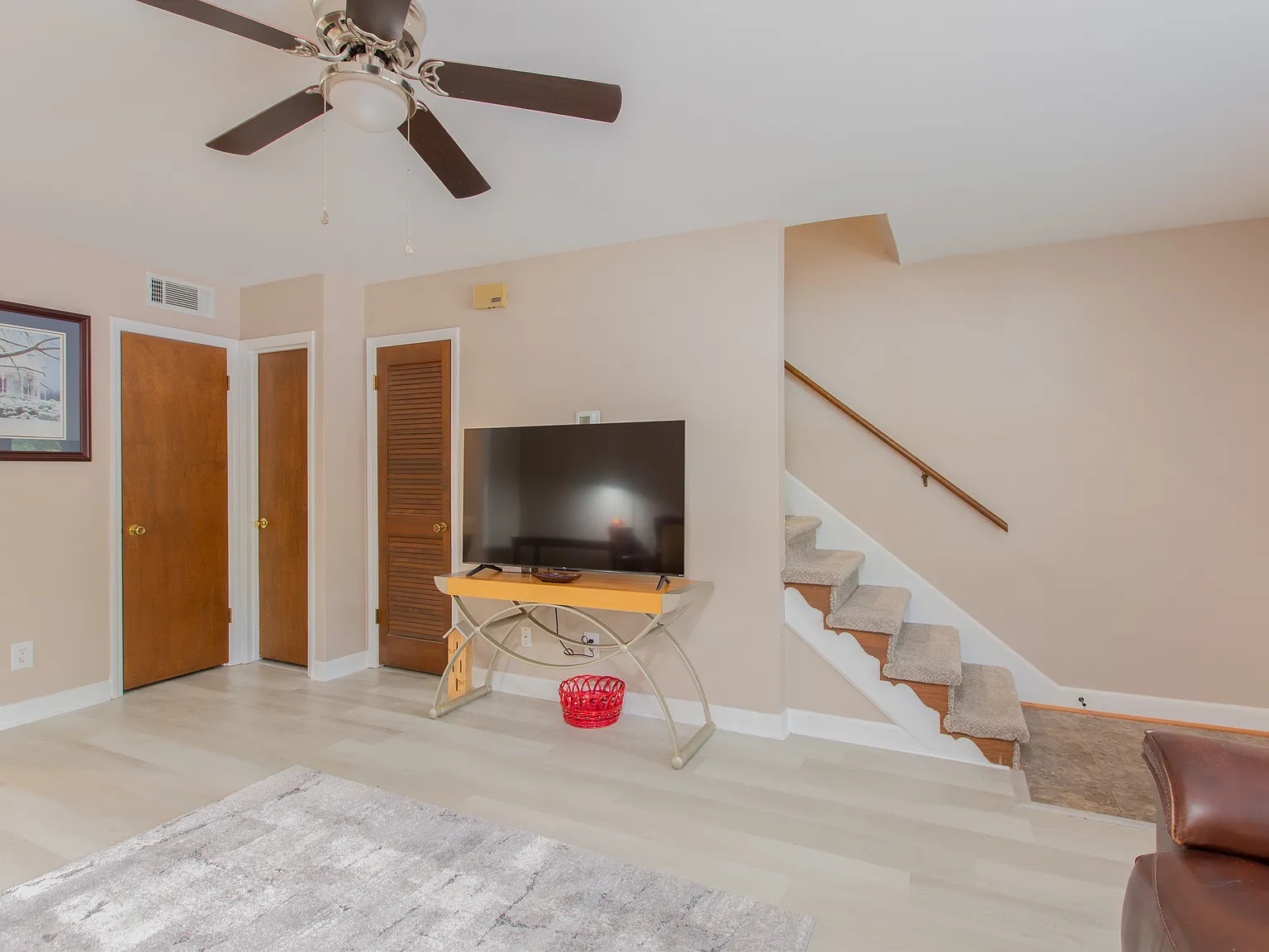 2259 W Clemmonsville Rd — Photo 3