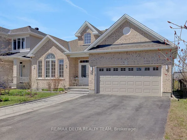 72 Bert Hall St, Arnprior, ON K7S 0G6