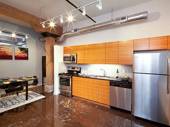3rd image of 403 Salem Ave SW #314