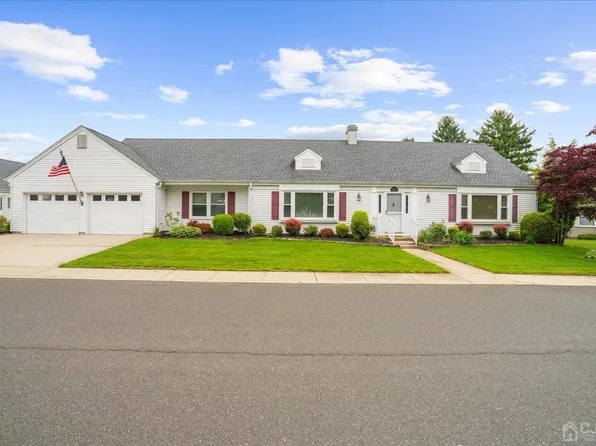 594 Tilton Way #A, Monroe Township, NJ 08831