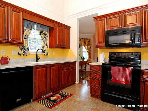 Newly Updated Kitchen!