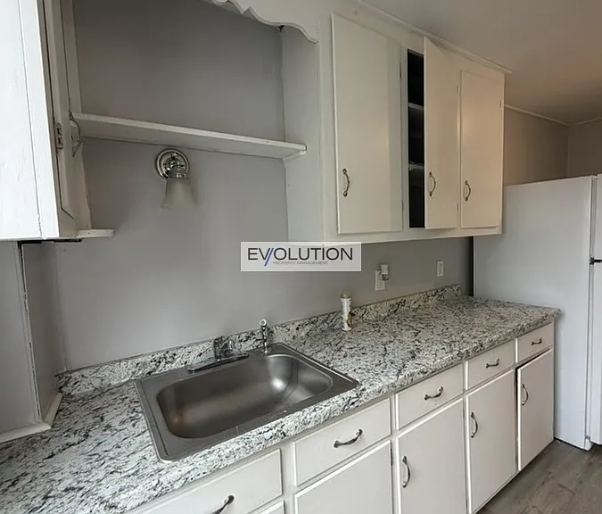 46 Maple St #1 — Photo 5