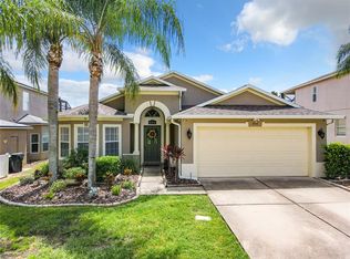 824 Henley Cir, Davenport, FL 33896