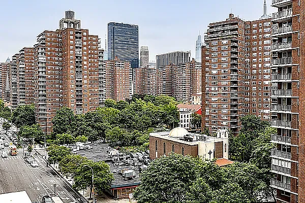 405 W 23rd St #10D — Photo 9