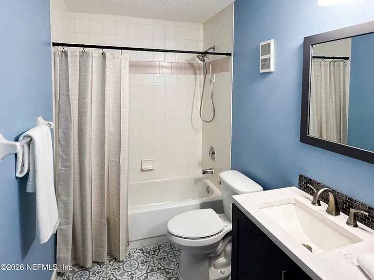800 Ironwood Dr #816 — Photo 9