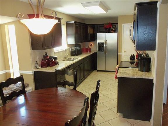 5th image of 20 Oak Cir