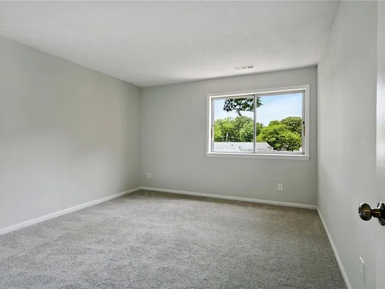 6442 Duquesne Pl — Photo 16